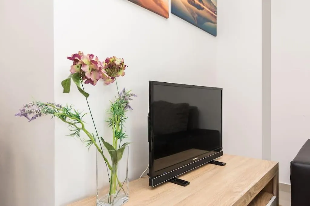 מאנדרה Rogina 2. Sea View Apartment