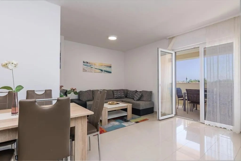 מאנדרה Rogina 2. Sea View Apartment 0*,